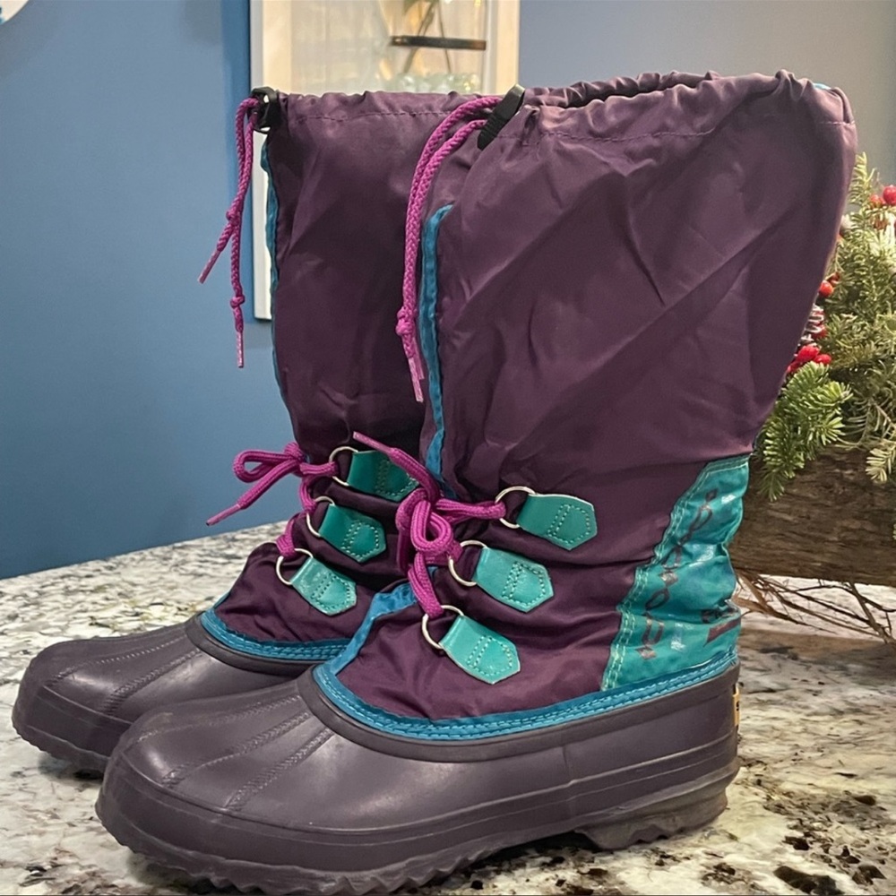 Sorel snow boots size 10